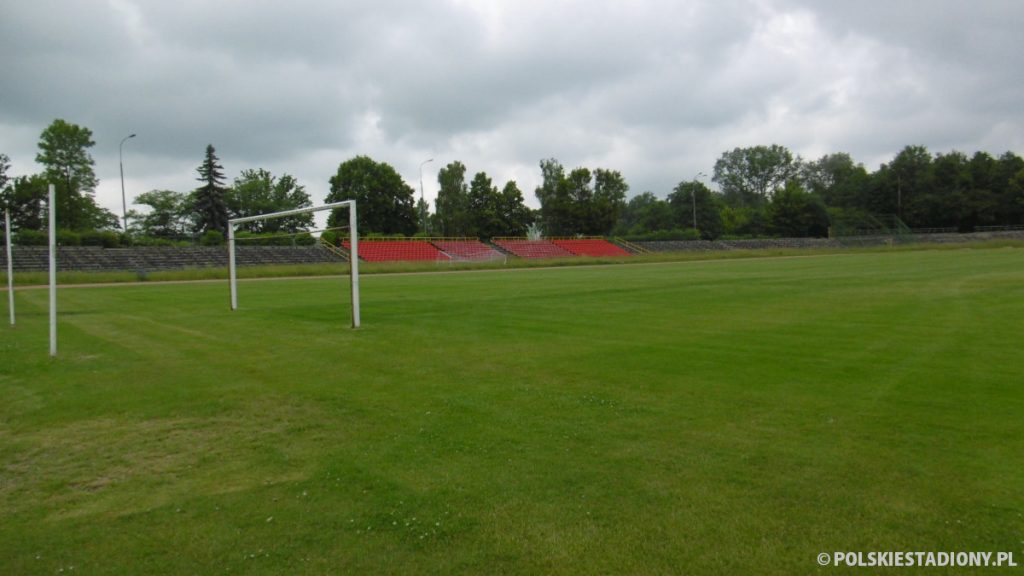 Stadion MOSiR w Starachowicach