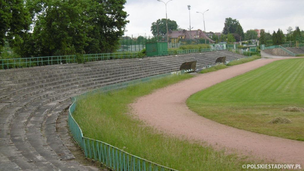 Stadion MOSiR w Starachowicach