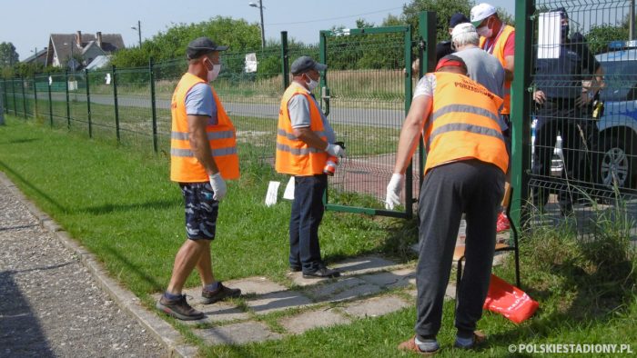 Partyzant Radoszyce - Neptun Końskie