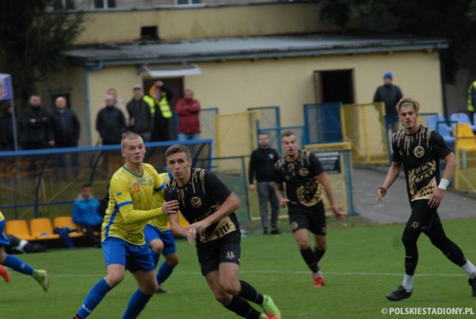 Neptun Końskie - Alit Ożarów