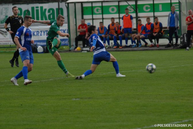 Pelikan Łowicz - Olimpia Zambrów