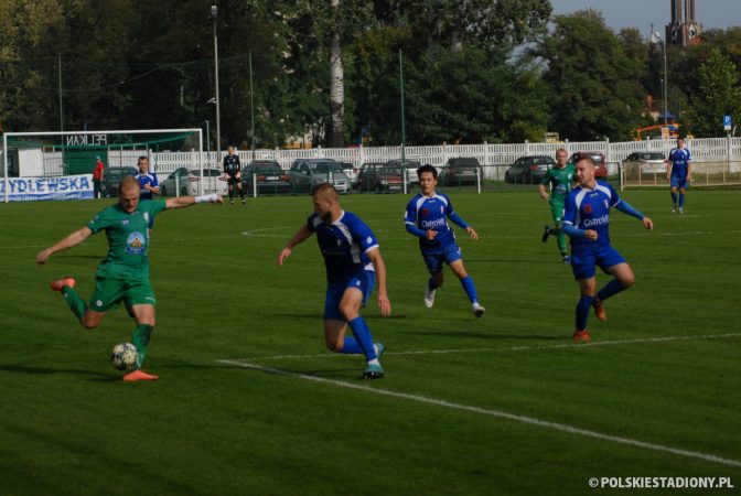 Pelikan Łowicz - Olimpia Zambrów