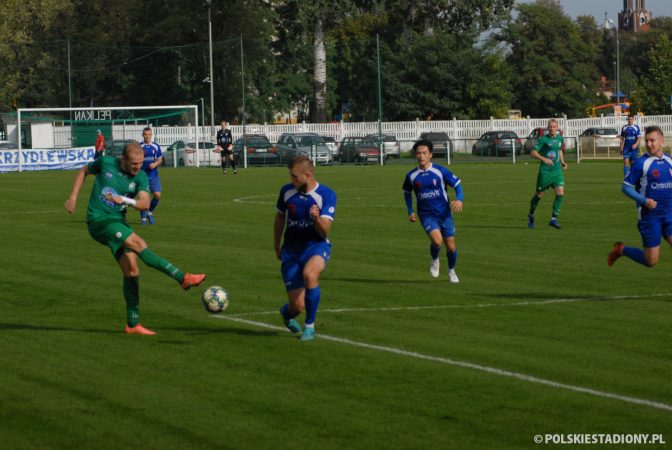 Pelikan Łowicz - Olimpia Zambrów