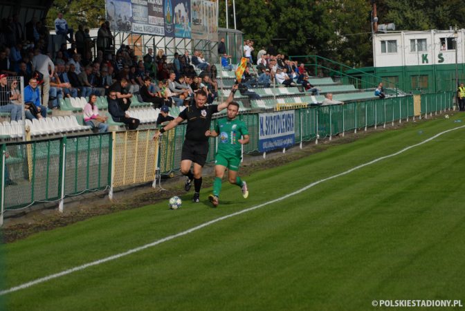 Pelikan Łowicz - Olimpia Zambrów