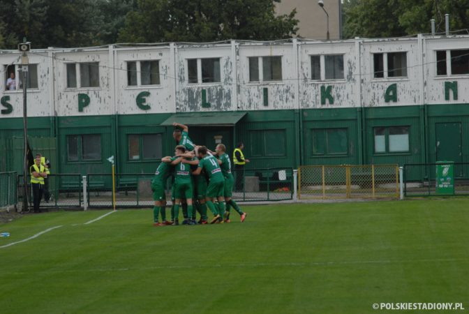 Pelikan Łowicz - Olimpia Zambrów