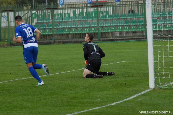 Pelikan Łowicz - Olimpia Zambrów