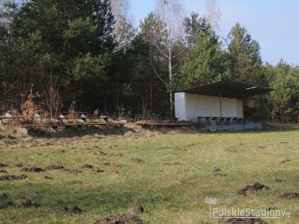 Stadion Gminny w Brzustowcu