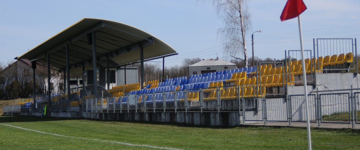 Stadion OSiR w Poniatowej