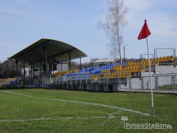 Stadion OSiR w Poniatowej