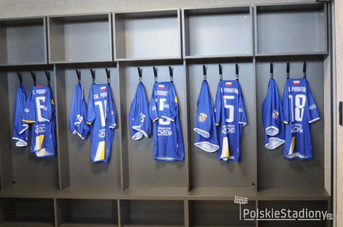 Stadion OSiR w Poniatowej