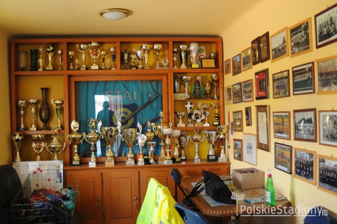 Stadion OSiR w Poniatowej