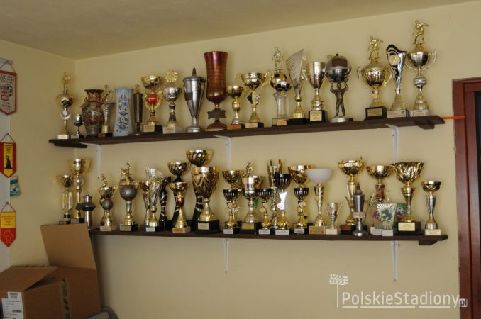 Stadion OSiR w Poniatowej