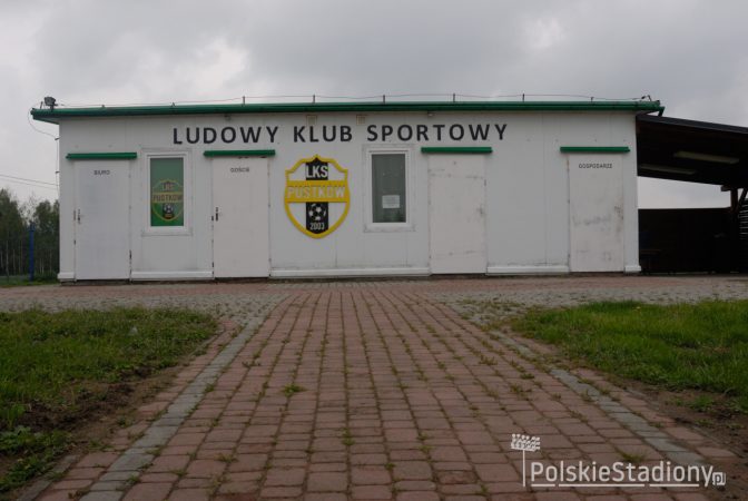 Stadion LKS - u Pustków