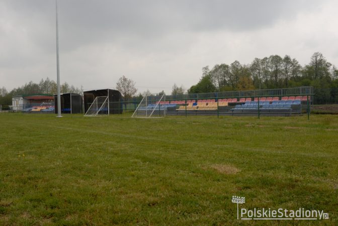 Stadion LKS - u Pustków