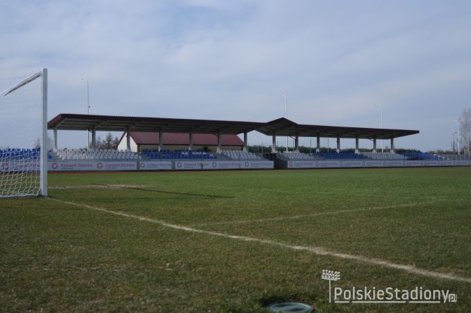 Stadion Miejski w Ożarowie