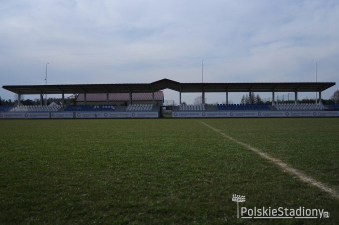 Stadion Miejski w Ożarowie