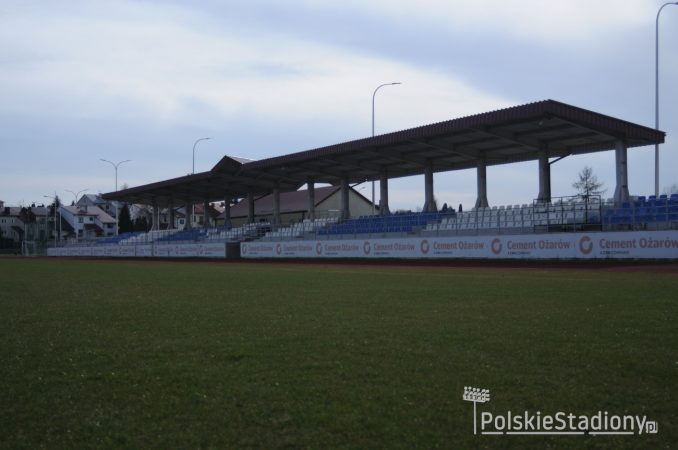 Stadion Miejski w Ożarowie