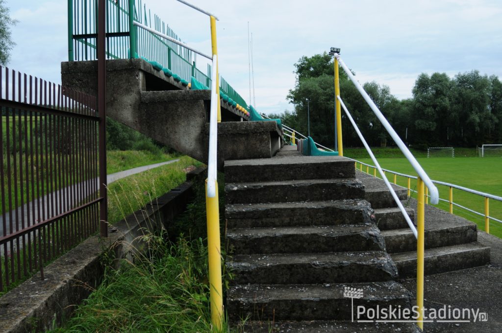 Stadion LKS Huragan Waksmund