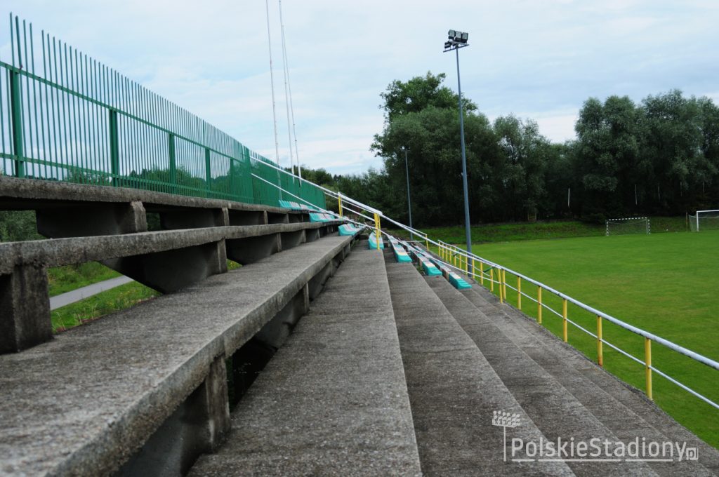 Stadion LKS Huragan Waksmund