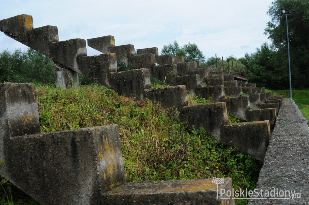 Stadion LKS Huragan Waksmund