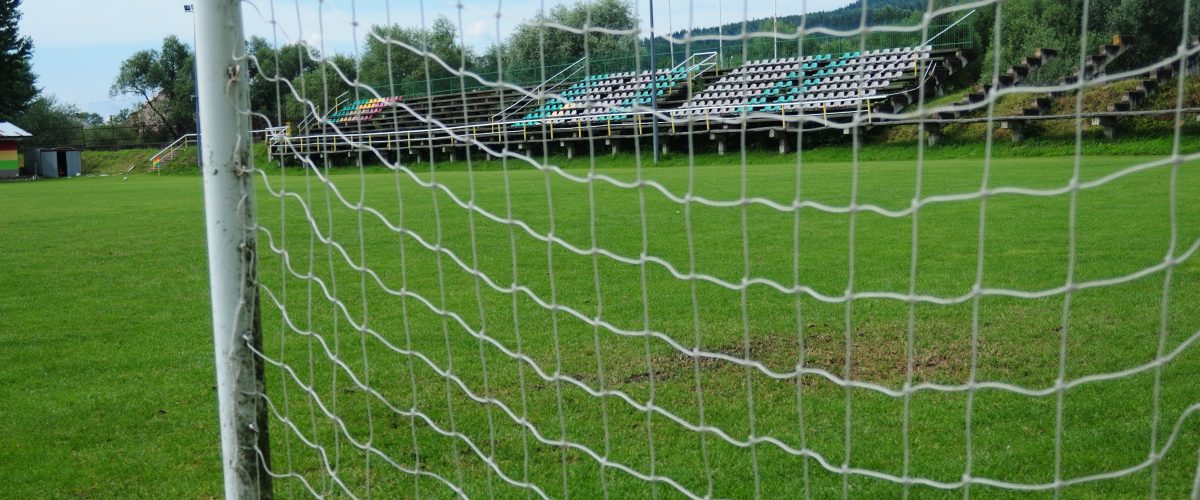 Stadion LKS Huragan Waksmund