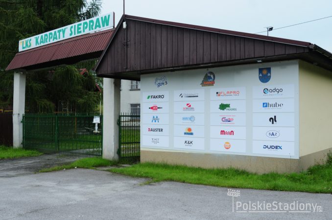 Stadion LKS Karpaty Siepraw