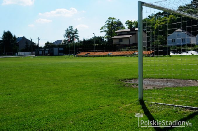 Stadion UKS Ekler Baranówka