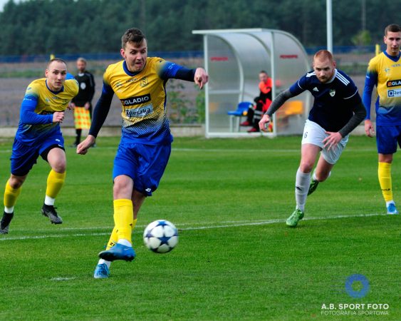 Stal Niewiadów – Włókniarz Moszczenica 