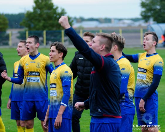 Stal Niewiadów – Włókniarz Moszczenica 