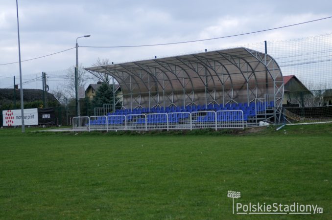 Stadion SOKiS Chorzelów