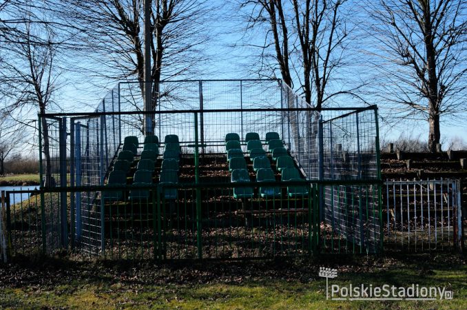 Stadion Miejski im. Mariana Olszewskiego w Karczewie