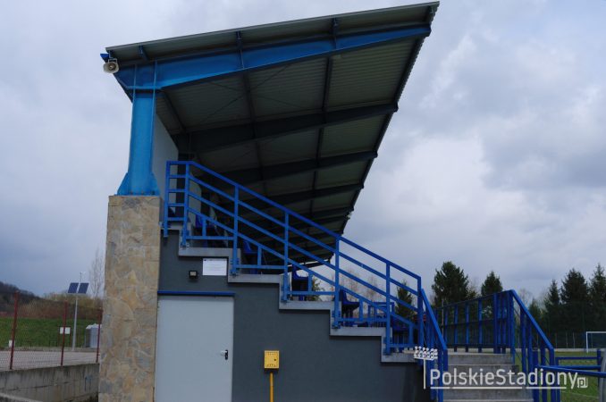 Stadion LKS Dunajec Zakliczyn