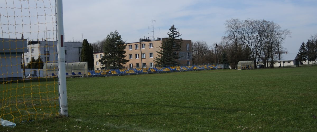Stadion Gminny w Józefowie nad Wisłą